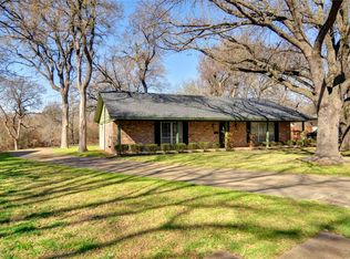 4412 Marys Creek Dr, Benbrook, TX 76116