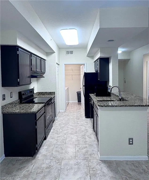 2 bed, 2.0 bath, 1020 sqft, $1,900 — Photo 4