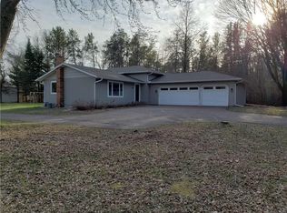 4151 Parkwood Dr, Eau Claire, WI 54703