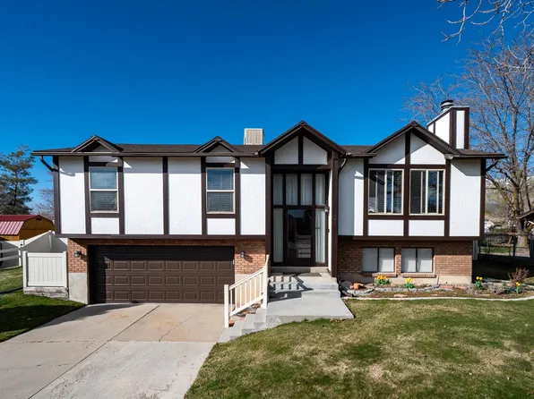 276 W Virginia Ave, Harrisville, UT 84404