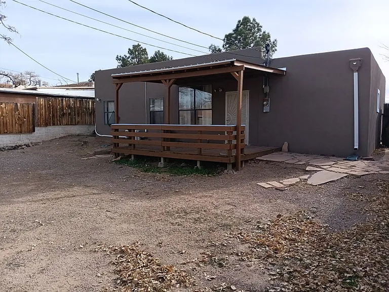 2719 Santa Cruz Ave SE — Photo 19