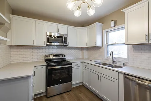 1512 Charles St Photo 1