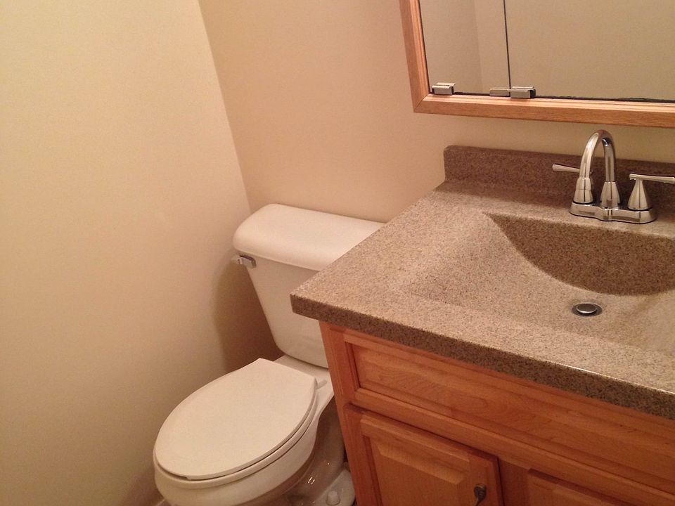 2nd image of 1460 Fairlane Dr APT 419