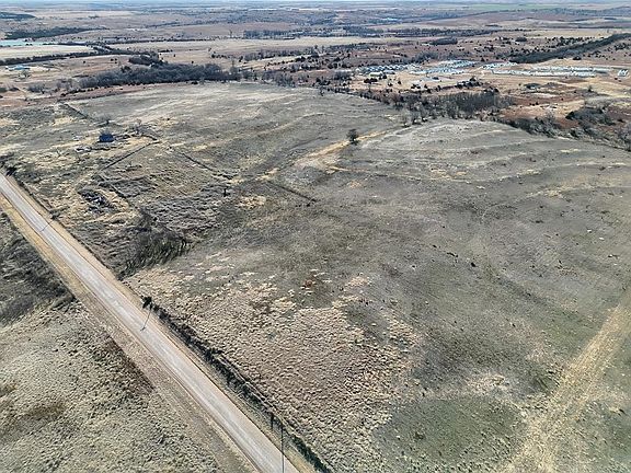 3rd image of 9634 N 1690th Rd