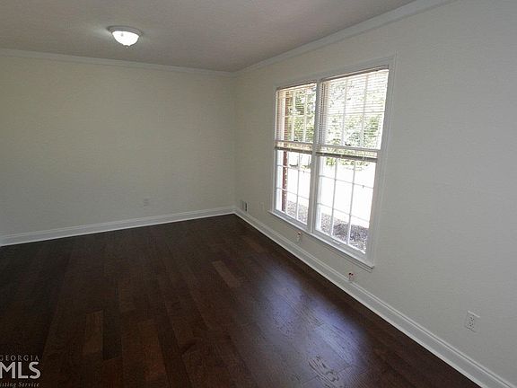 4th image of 2276 Druid Ct