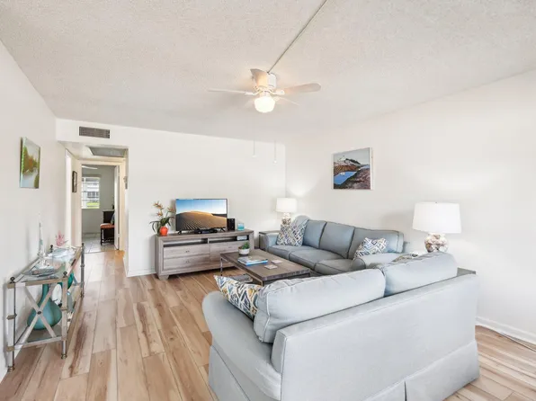 183 Northampton J, West Palm Beach, FL 33417