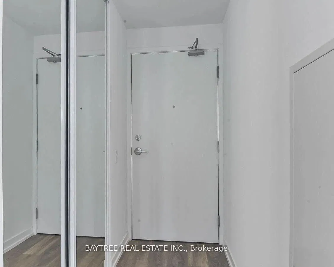 2 bed, $2,500 — Photo 4