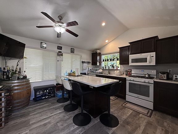 2nd image of 1850 Evans Ln Spc 65