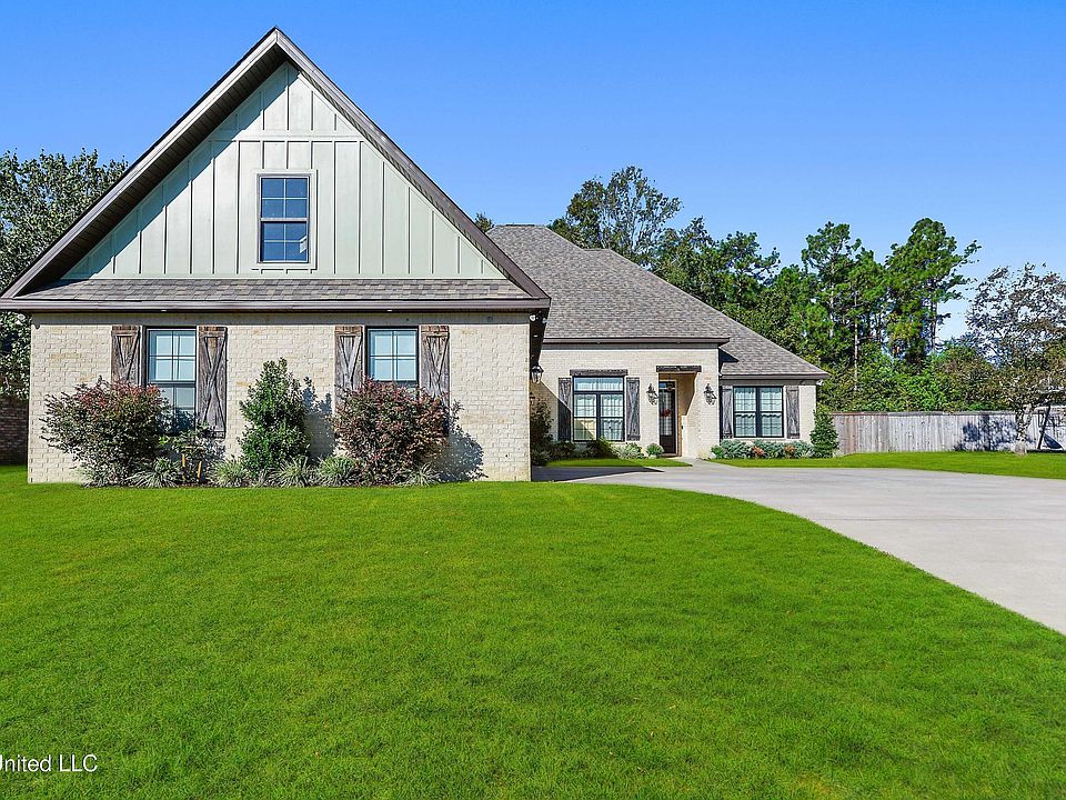 1st image of 12015 Ol Oaks Dr