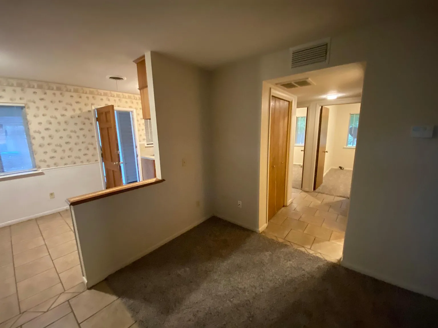 2 bed, $875 — Photo 4