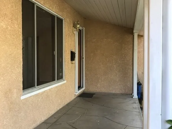 715 N Orchard Dr, Burbank, CA 91506