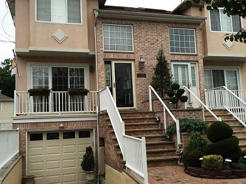 1st image of 59 Herrick Ave