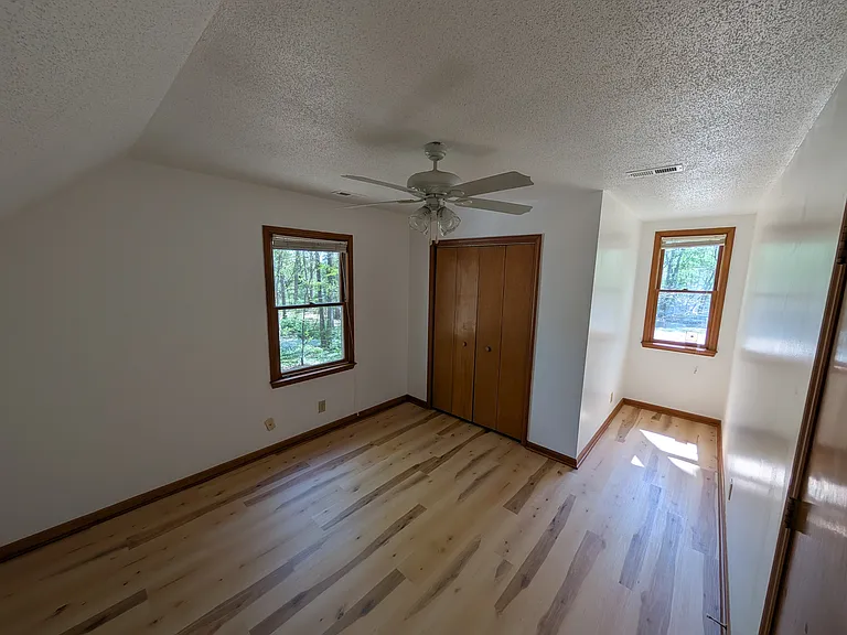 2301 Wade Hampton Rd — Photo 8