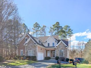 5 Chasewood Ct, Durham, NC 27703