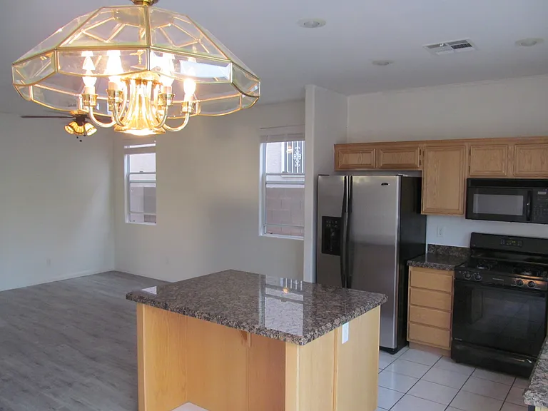 9600 Rainfall Ave — Photo 9