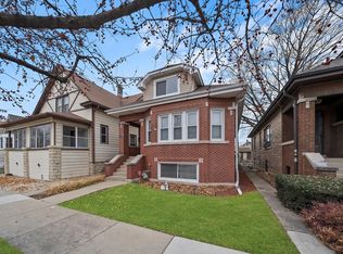 2216 East Ave, Berwyn, IL 60402