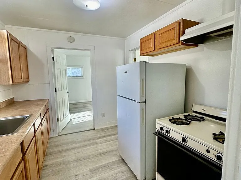 123 Mortimer St — Photo 7