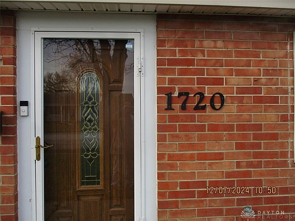3rd image of 1720 Williams Pl