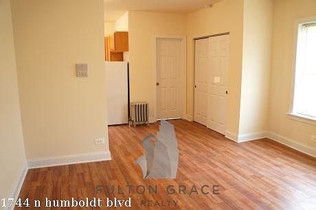 3rd image of 1744 N Humboldt Blvd #311