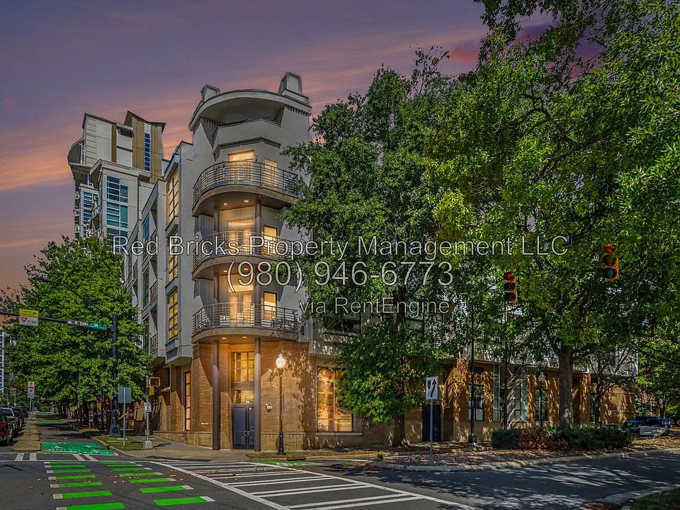 525 E 6th St #101