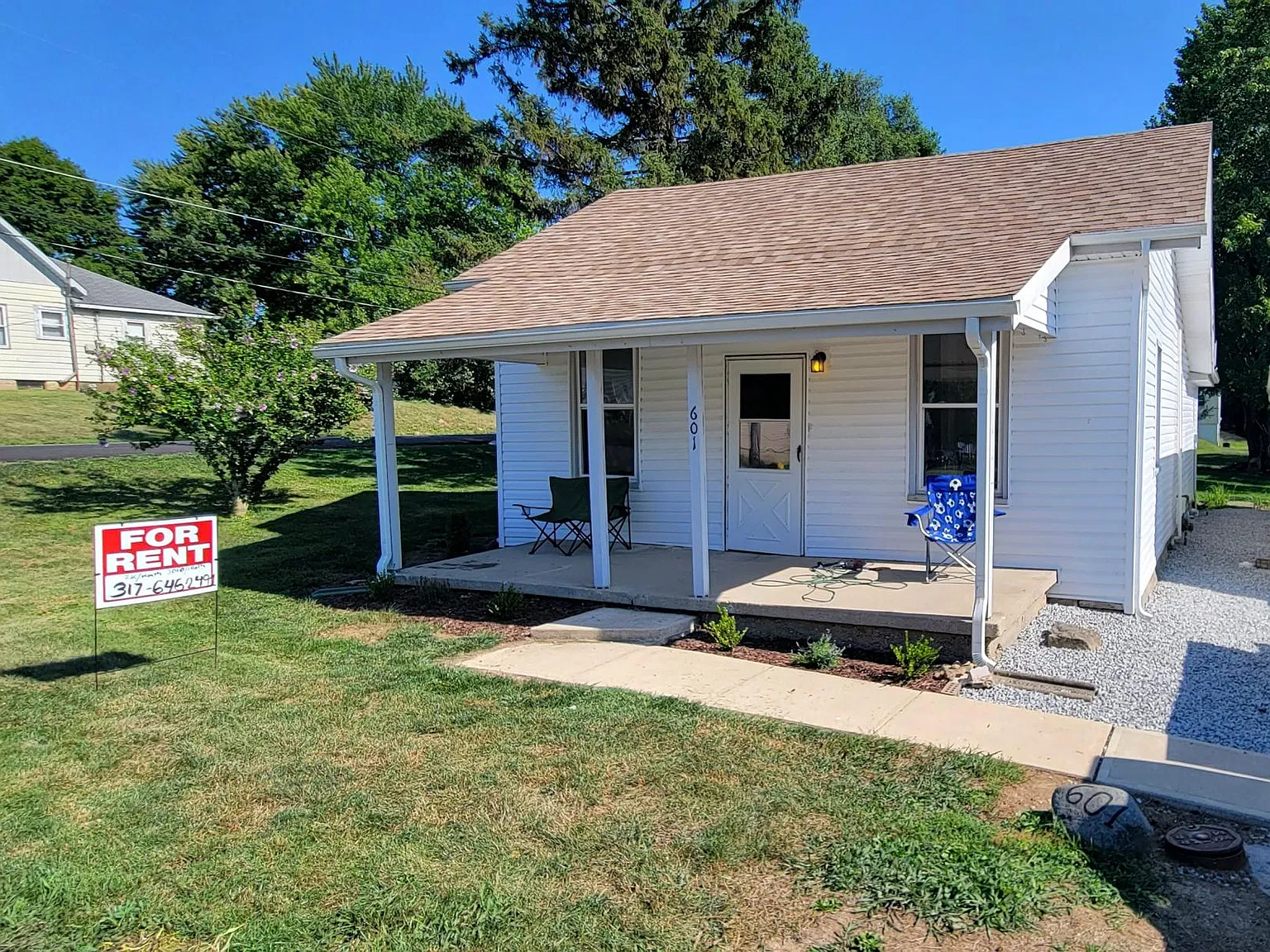 3 bed, 1056 sqft, $1,800 — Photo 2