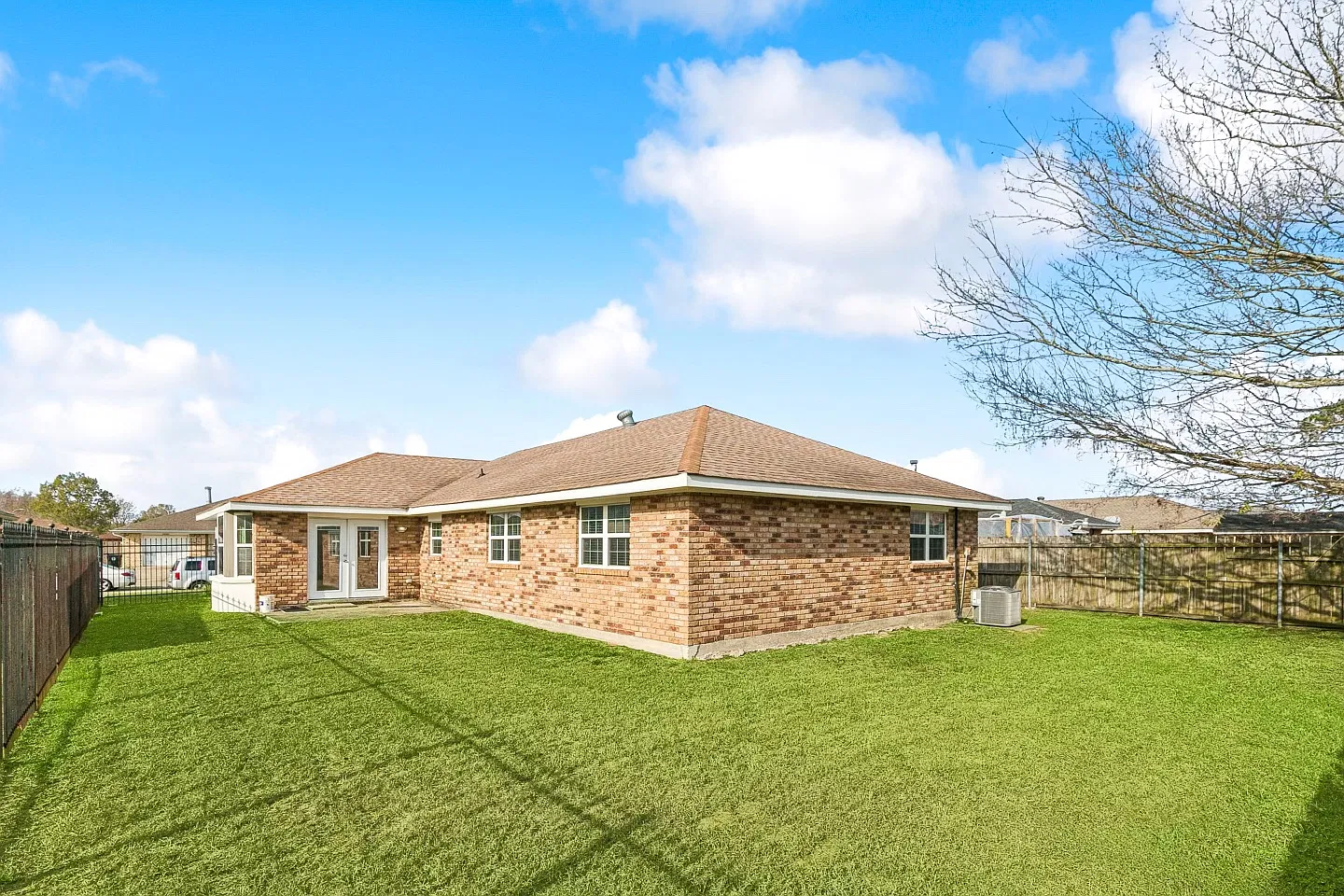 4 bed, 1757 sqft, $2,400 — Photo 3