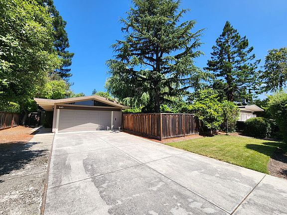2nd image of 843 Marshall Dr