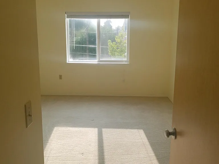 11424 1st Ave S #205 — Photo 9