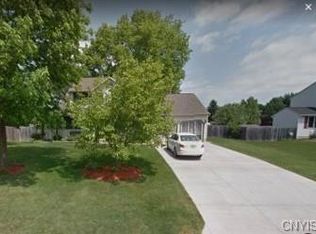 6123 Palisades Dr, Cicero, NY 13039