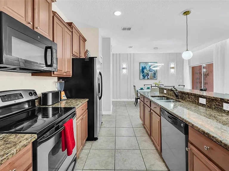8958 Cat Palm Rd — Photo 10