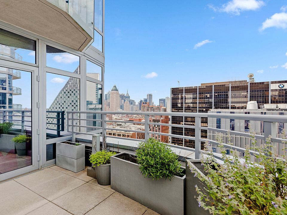 1st image of 555 W 59th St APT 24B
