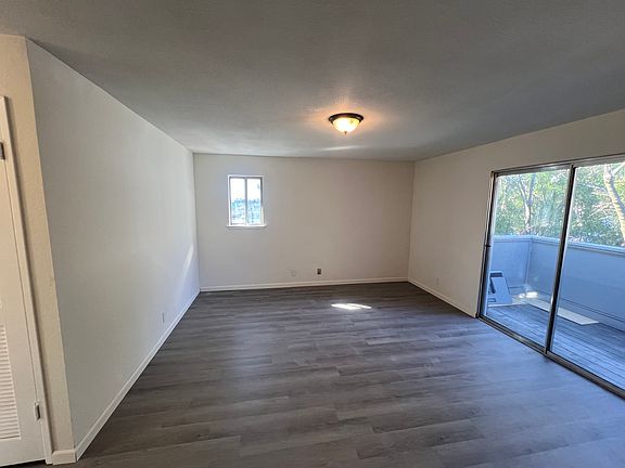 2nd image of 29626 Red Oak Ct APT 19
