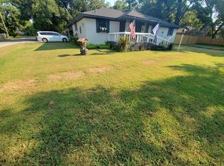 204 E H Ave, Waurika, OK 73573