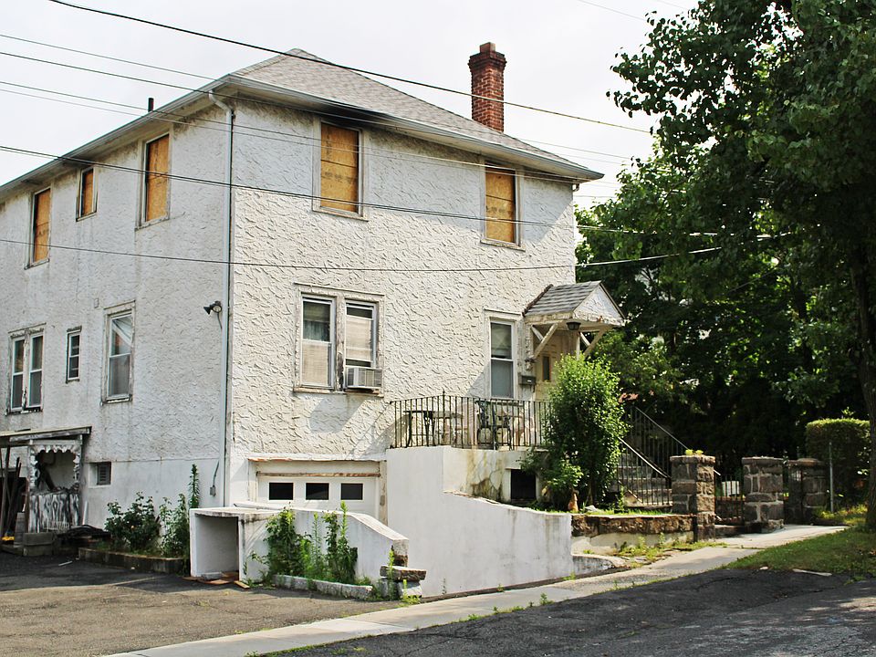 1st image of 42 Liberty St