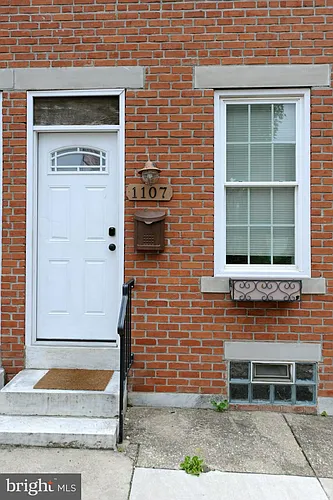 1107 N Lee St Photo 1