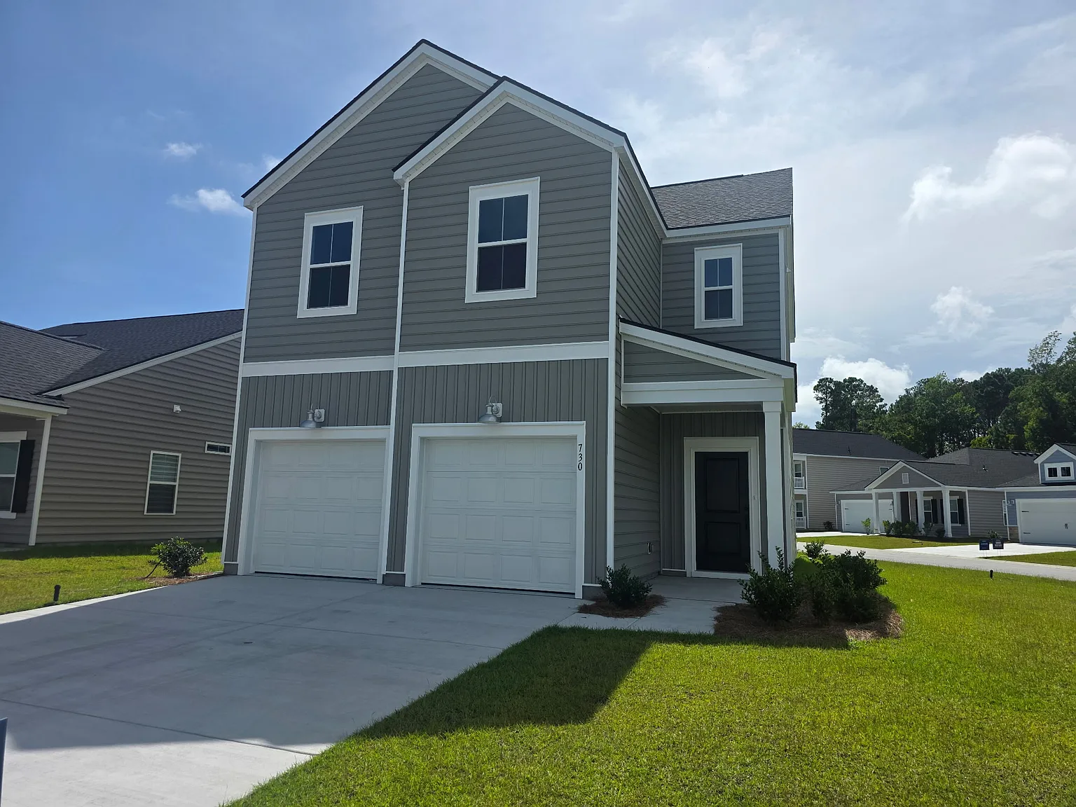 3 bed, 2.5 bath, 1616 sqft, $2,100 — Photo 2