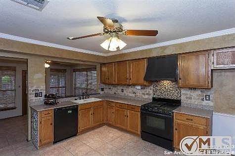 4th image of 12146 Apricot Dr
