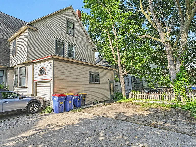 335 Crescent St NE #2 — Photo 26