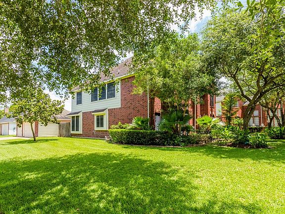 2nd image of 2810 Grassy Knoll Ct