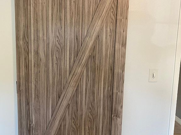 3rd image of 345 Lakepointe 104 Dr