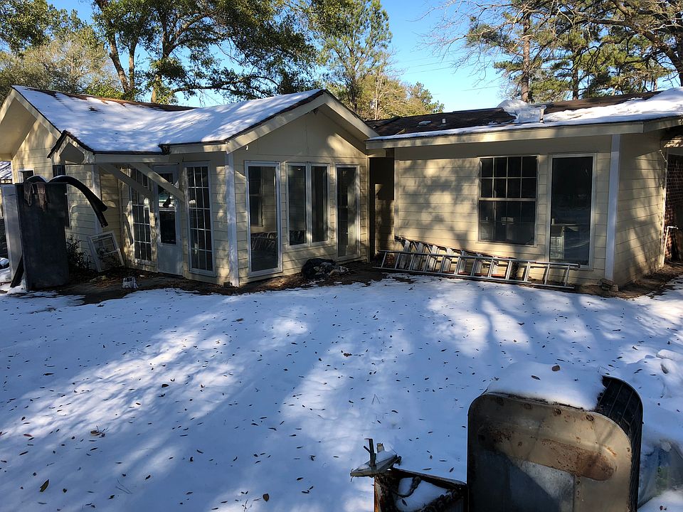 2nd image of 1008 Ash Street Ext