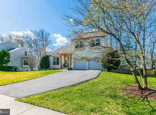 8222 Walnut Ridge Rd, Fairfax Station, VA 22039