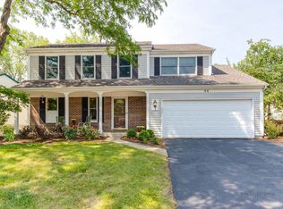 44 S Windsor Pl, Mundelein, IL 60060