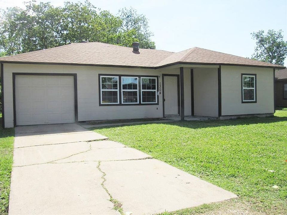 1st image of 1304 Craig Dr
