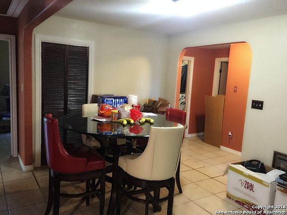 3rd image of 8826 Dale Valley Dr