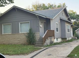 1020 Bertrand St, Manhattan, KS 66502