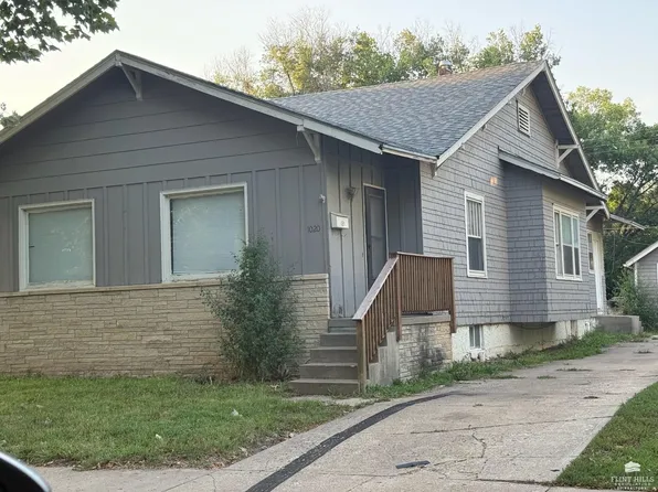 1020 Bertrand St, Manhattan, KS 66502