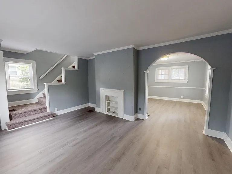 225 Atcheson Ave — Photo 3