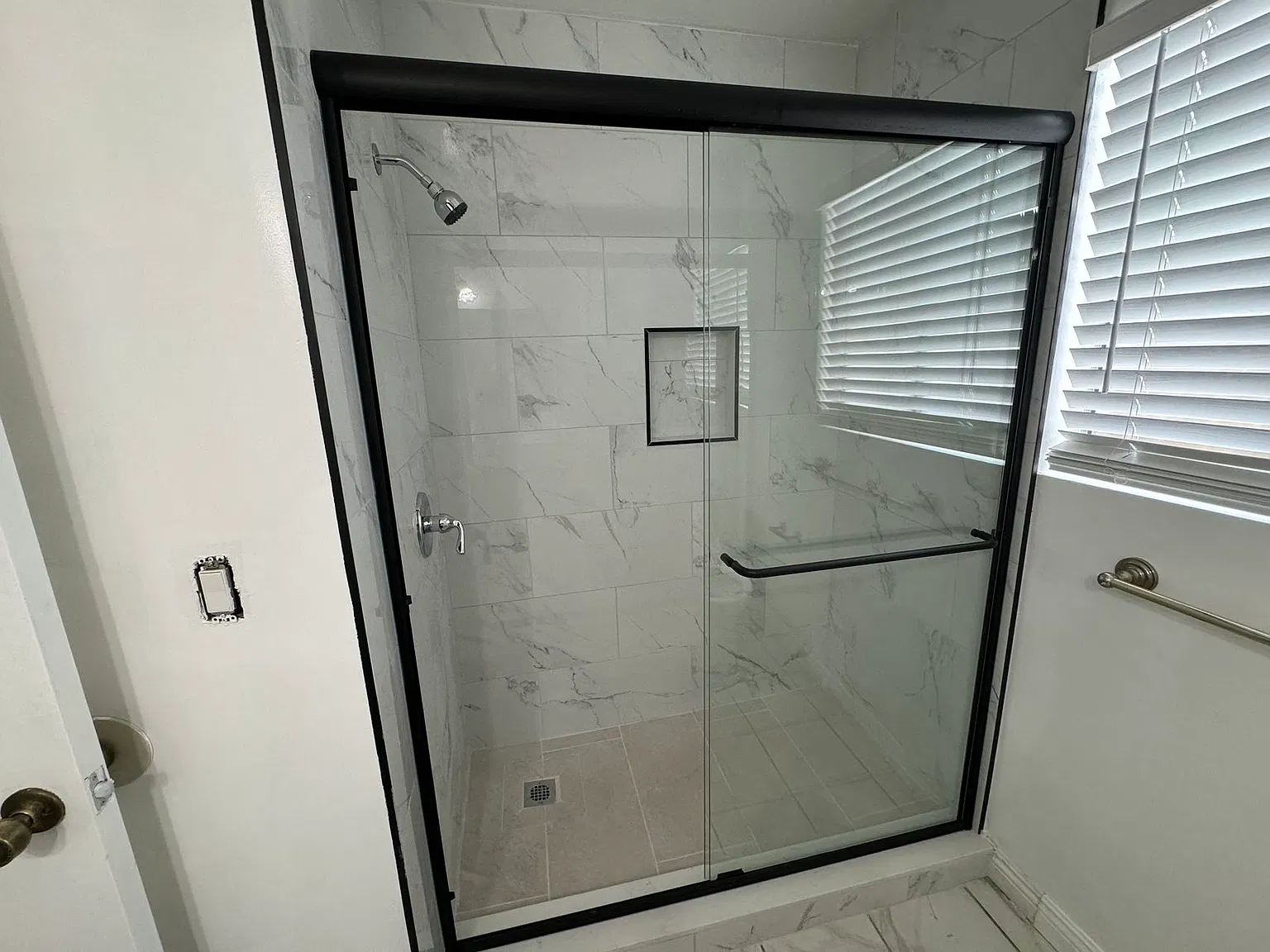 3 bed, 1600 sqft, $3,650 — Photo 3