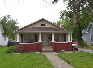 815 W Lafayette Ave, Jacksonville, IL 62650